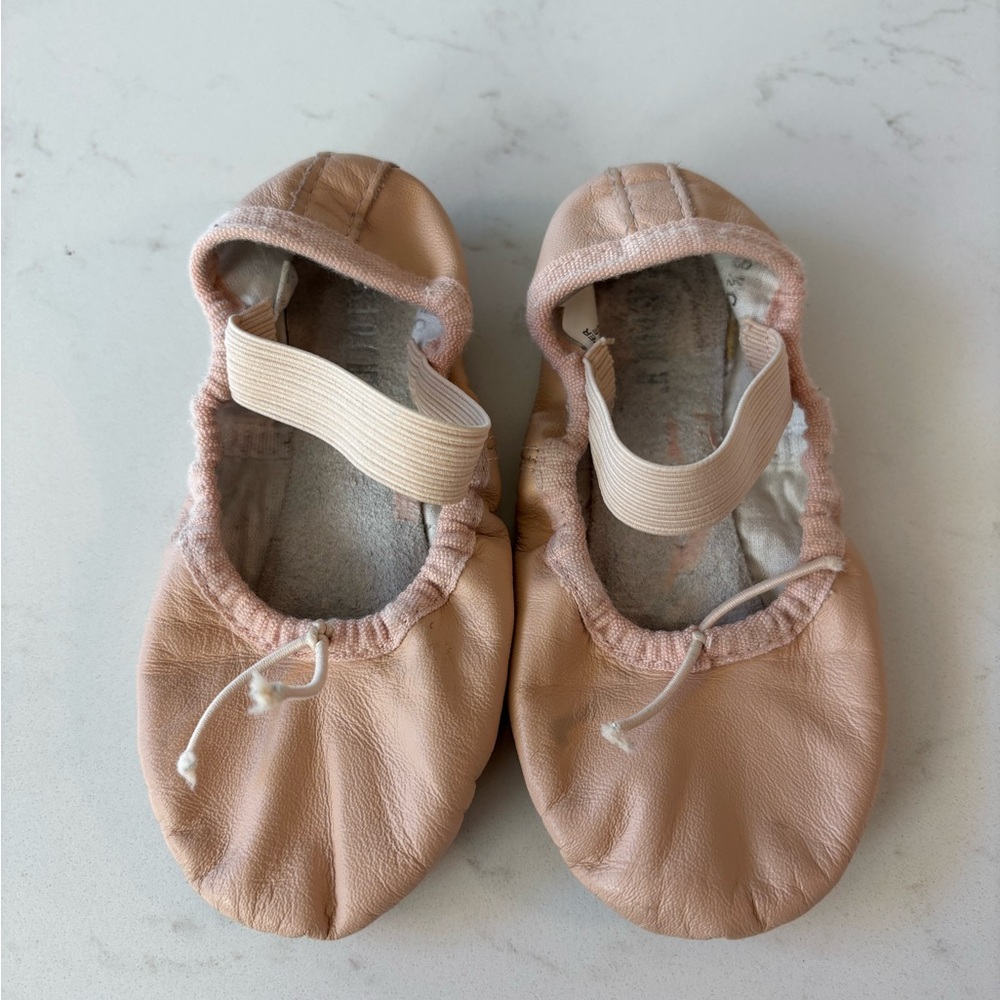 Bloch ballet shoes toddler size 8.5